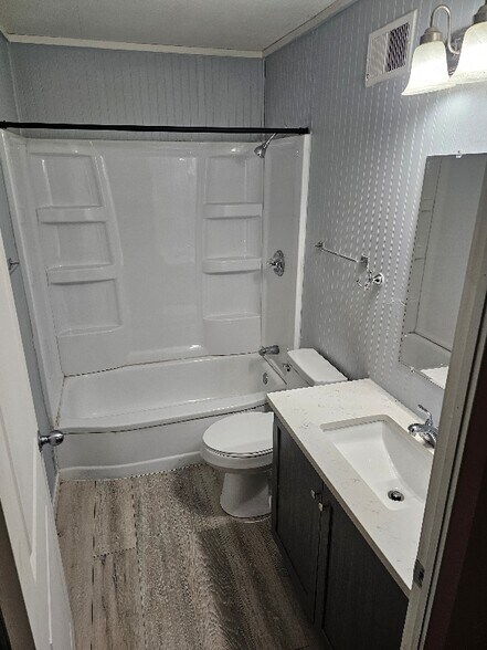 Building Photo - 1954 N 45 St