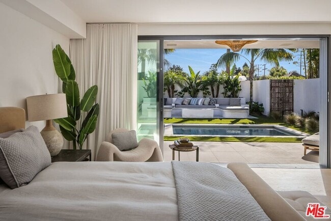 Building Photo - 913 Milwood Ave