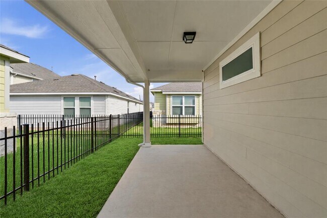 Building Photo - 2800 Joe Dimaggio Blvd