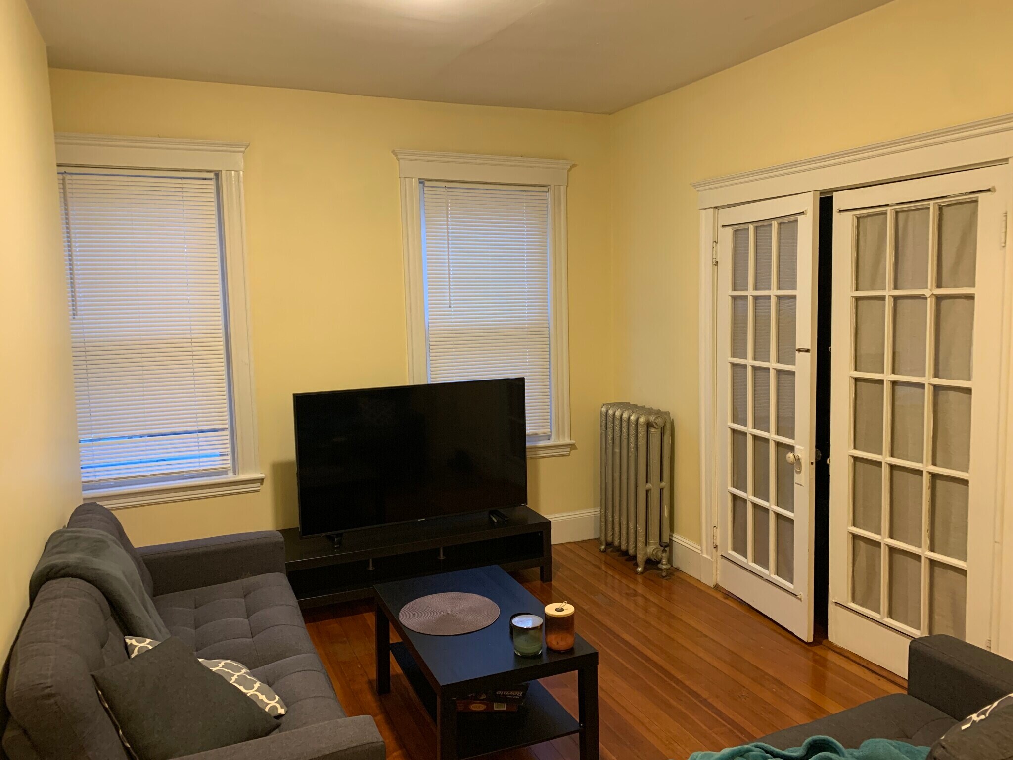 Building Photo - 6 Elm St