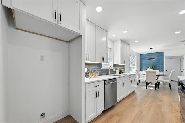 Building Photo - 7021 Thornwood Dr