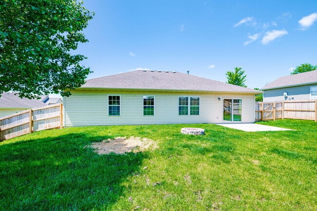 Building Photo - 5306 Silver Mill Dr