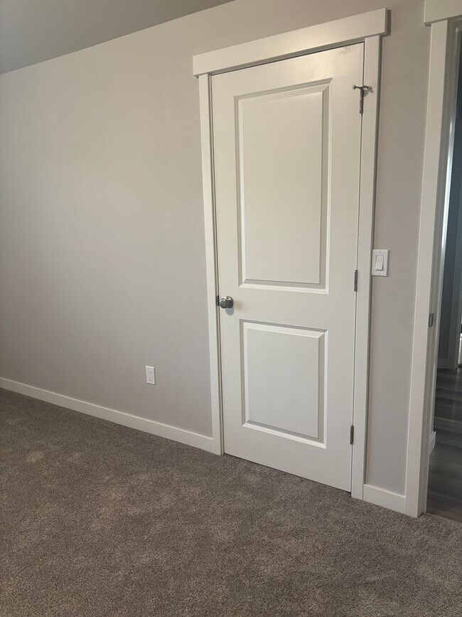 Building Photo - Beautifully Remodeled Single-Level House in North Newberg