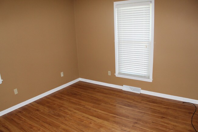Building Photo - Southern Hills Duplex