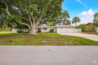 Building Photo - 701 Florida Mango Rd