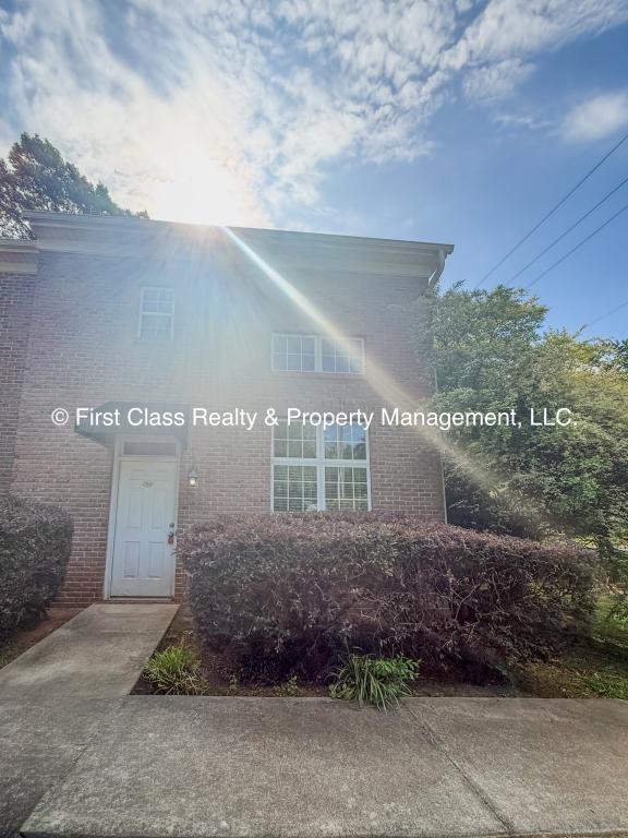 Building Photo - 710 Tavern Ct