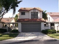 Building Photo - Spacious 3Bed/2.5Bath/Garage Home in Via Verde  *Coming Soon*