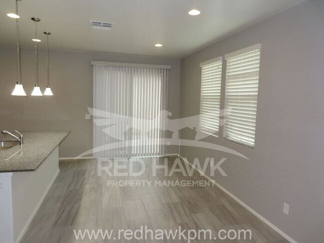 Building Photo - Charming Two Bedroom, Two Bathroom Mesa Re...