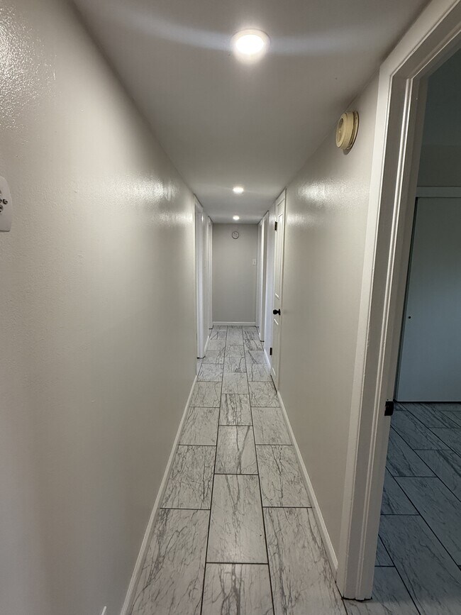 Building Photo - 7201 Armistad Ave