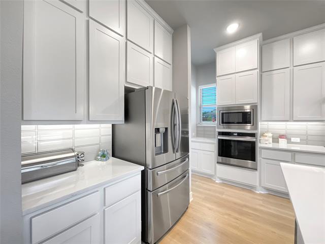 Building Photo - 5910 Enclave Dr