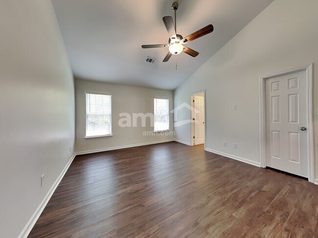 Building Photo - 4702 Ridgefall Rd