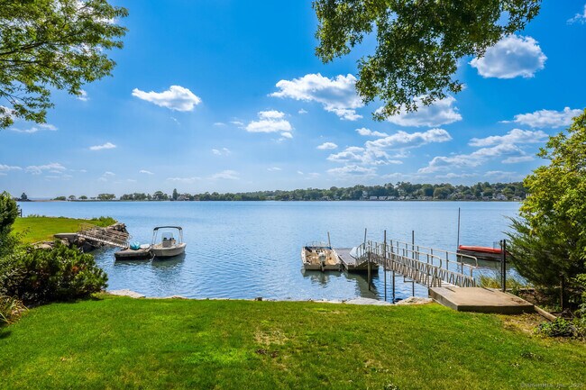 Building Photo - 20 Seagate Rd