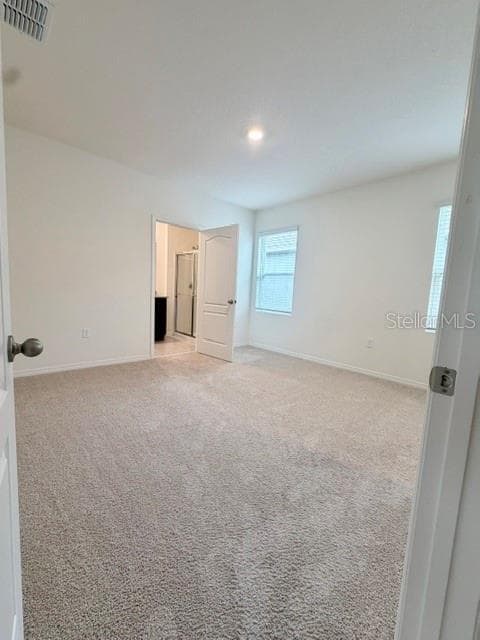 Building Photo - 824 Horsetail Dr