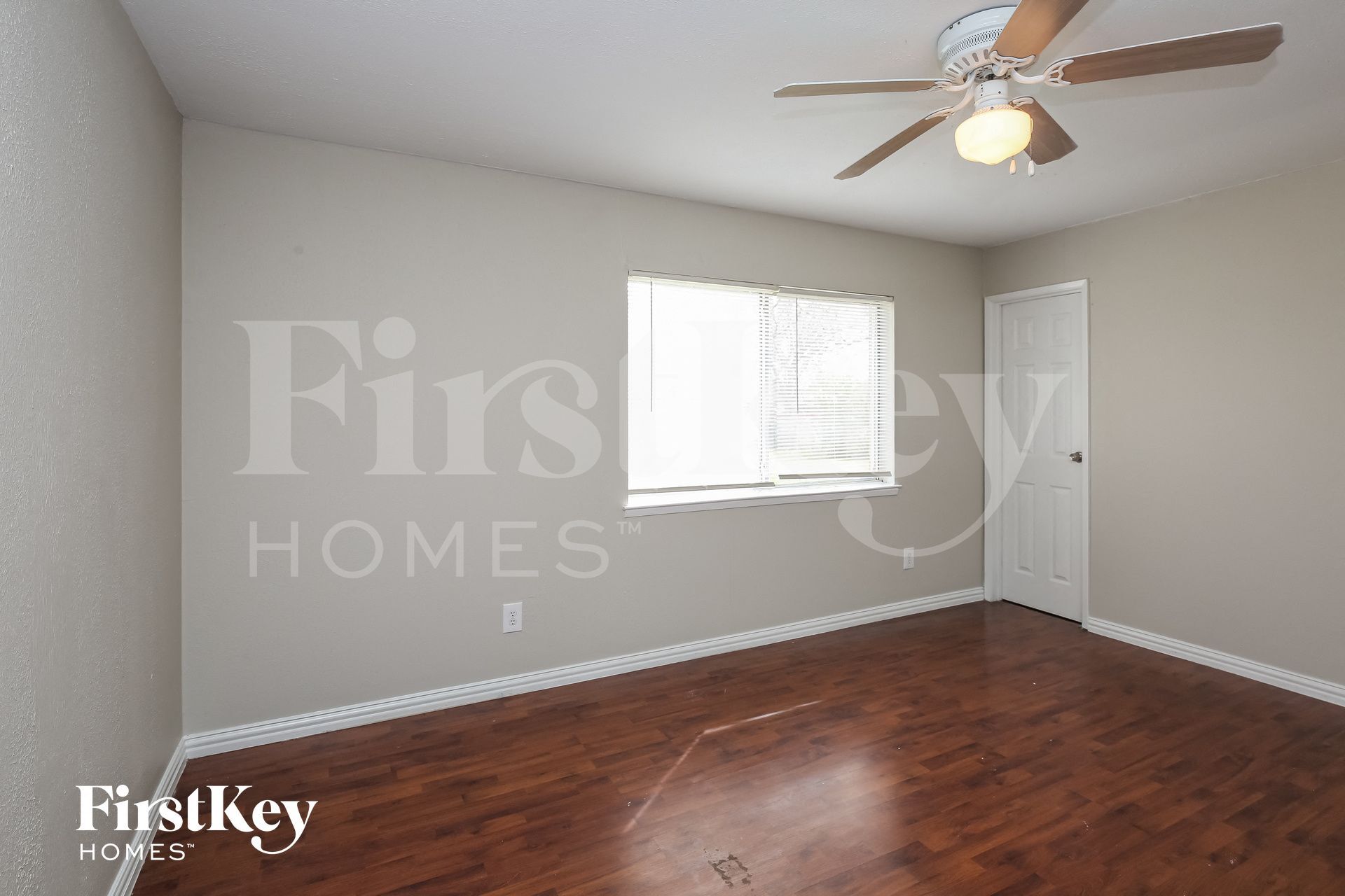 Building Photo - 4013 Commonwealth Dr