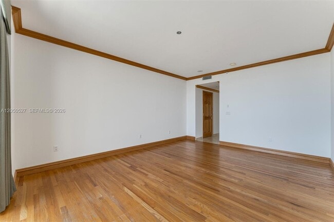 Building Photo - 785 Crandon Blvd