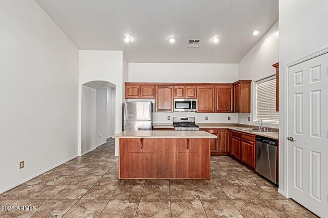 Building Photo - 7341 N 72nd Ave