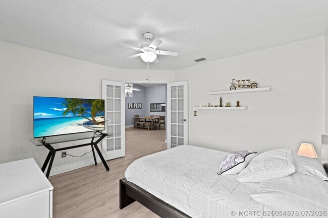 Building Photo - 1599 Bayridge Pl
