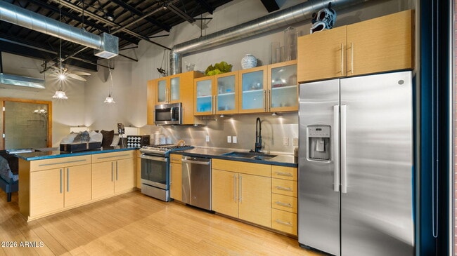 Building Photo - 4020 N Scottsdale Rd