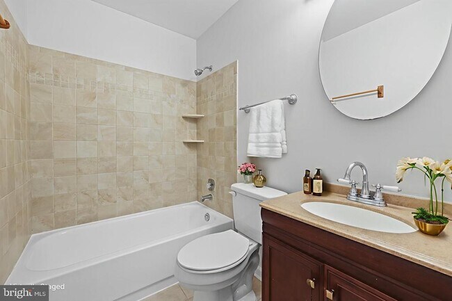 Building Photo - 13724 Lynhurst Dr