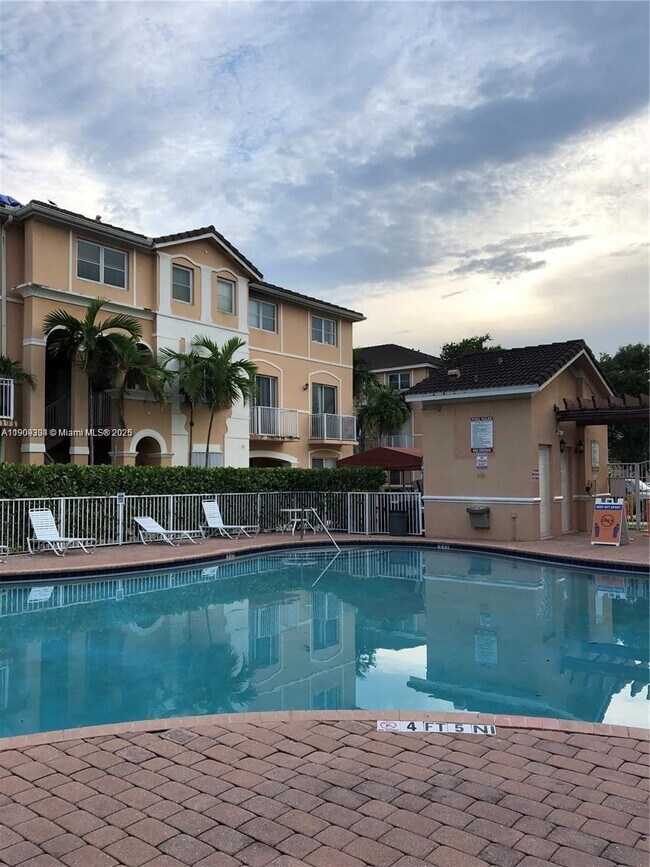 Building Photo - 17830 NW 73rd Ave