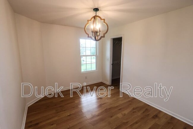 Building Photo - 2207 Carpenter Bee Dr