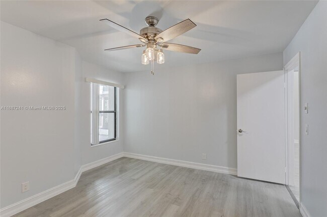 Building Photo - 802 Bannock Terrace