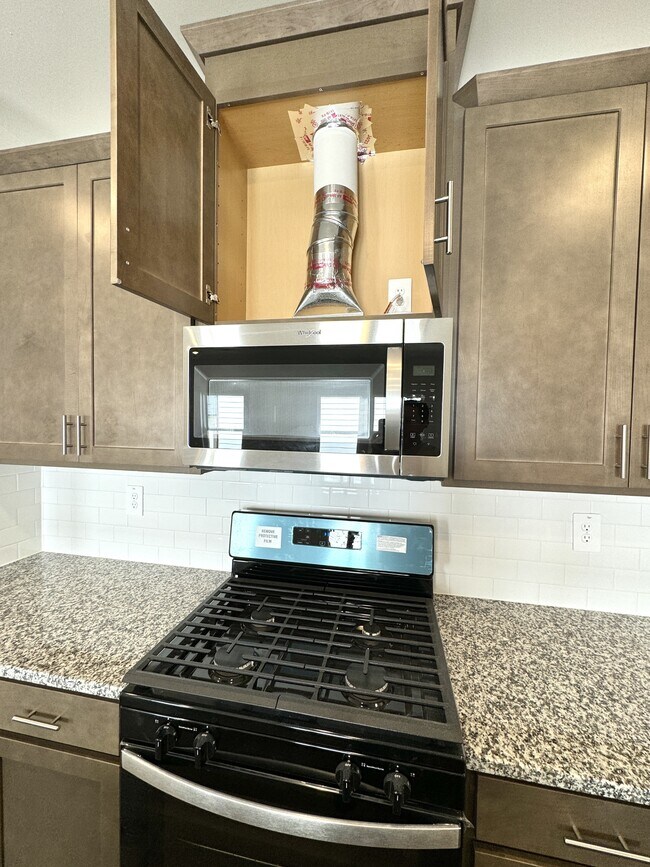 Building Photo - 2103 Baron Mnr Dr