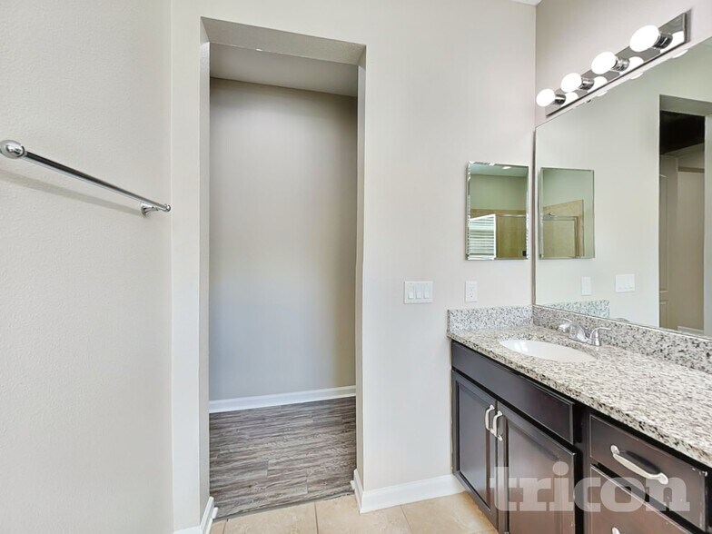 Building Photo - 3525 Chandler Estates Dr