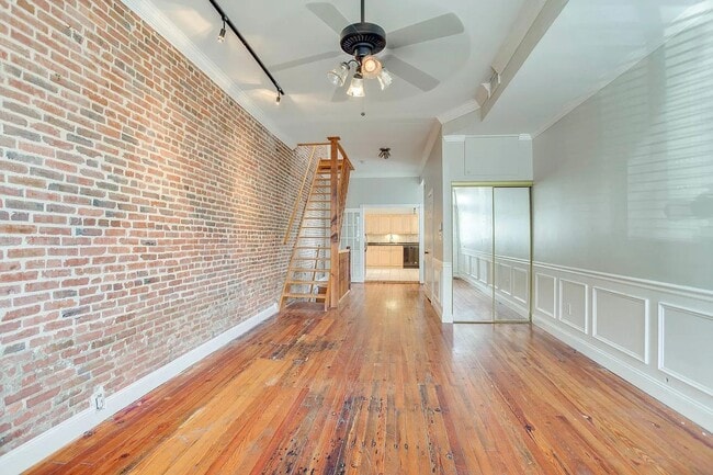 Building Photo - 500 S East Ave