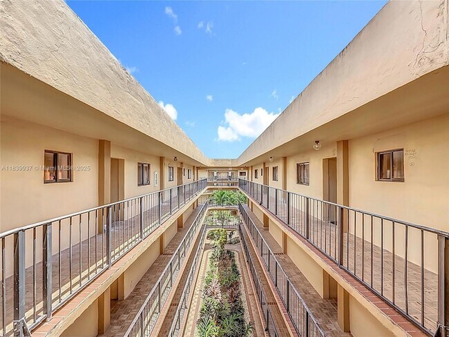 Building Photo - 8420 SW 133rd Avenue Rd