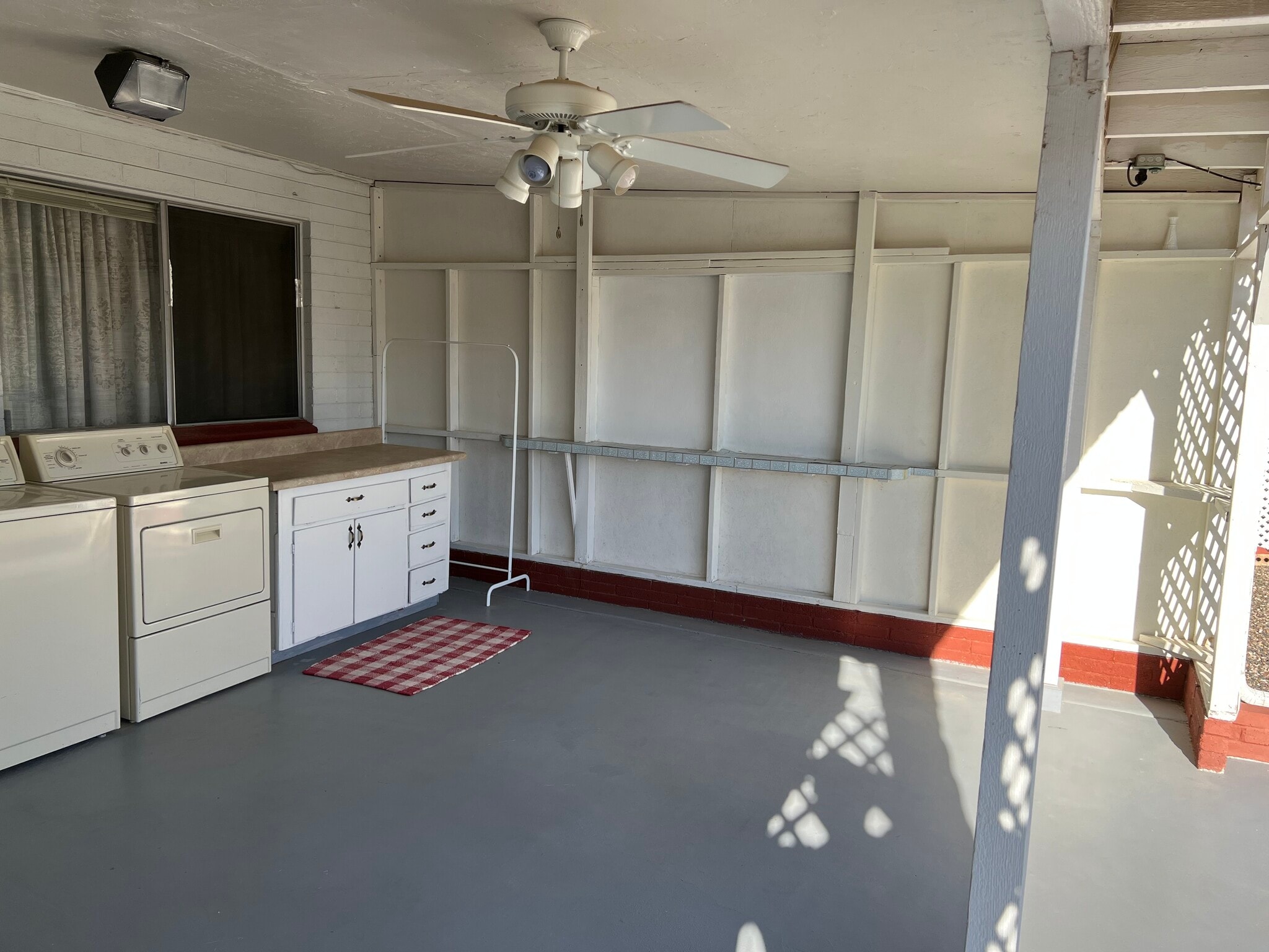 Covered patio - 10946 W Canterbury Dr