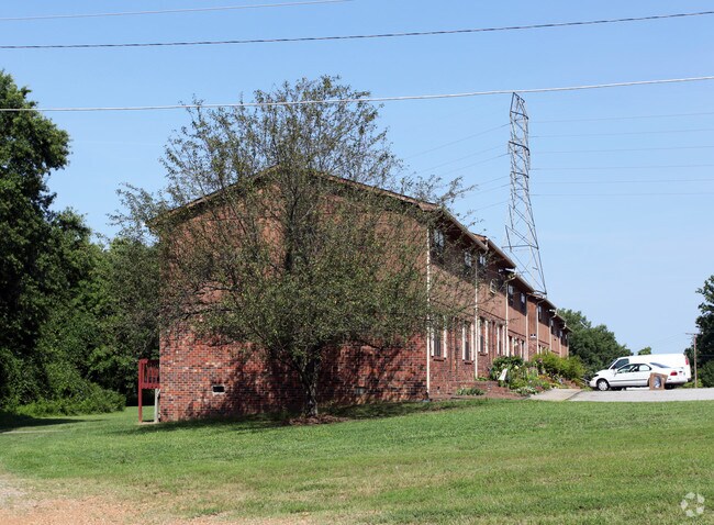 Building Photo - Pine Brook Apartments