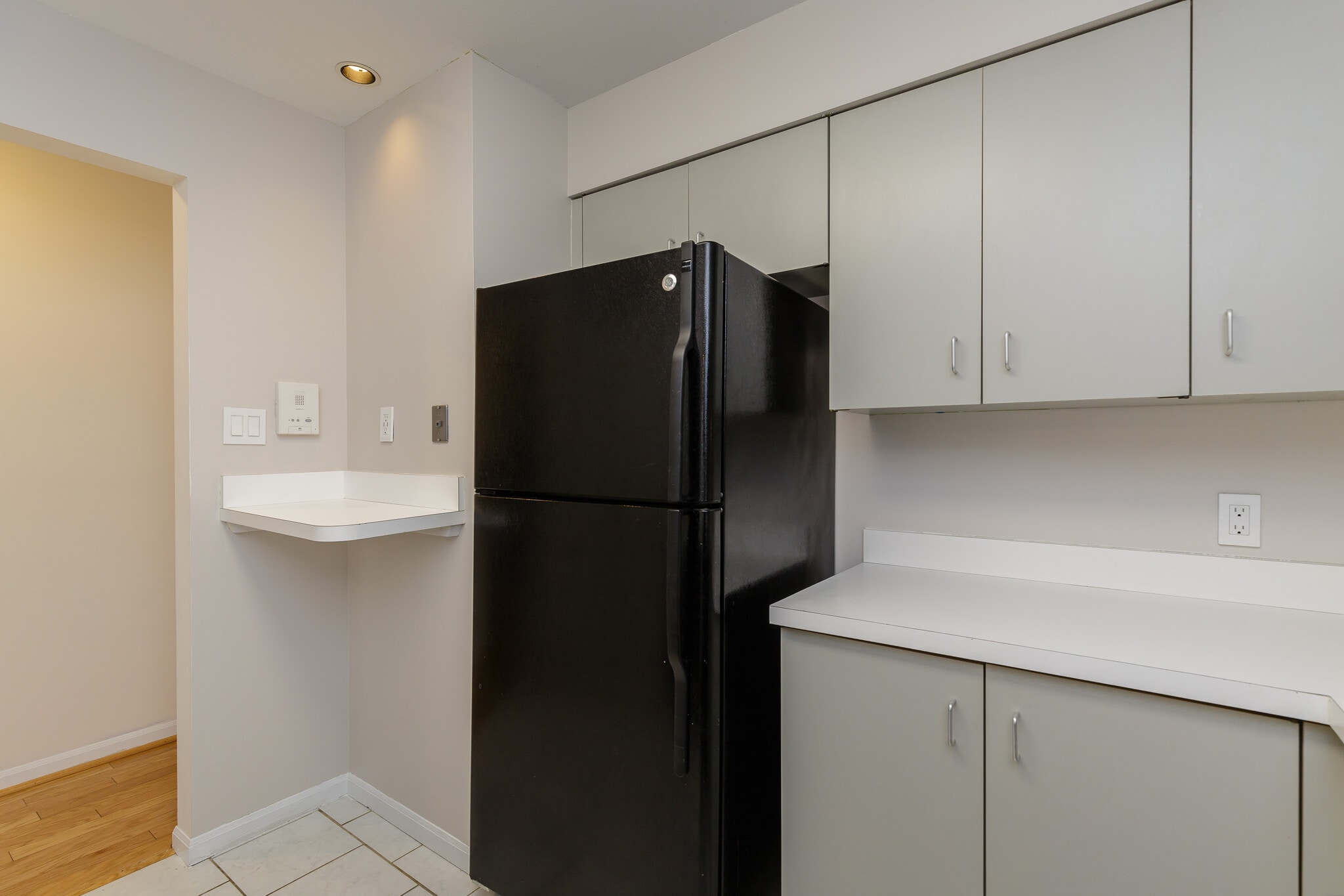 Building Photo - 5600 Waterman Blvd