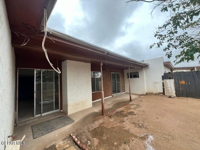 Building Photo - 1590 Hartsdale Dr