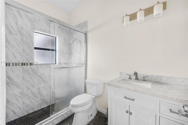 Building Photo - 9601 Dunhill Dr