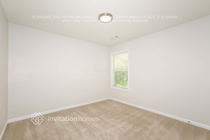 Building Photo - 2623 Winslow Ridge Dr NE