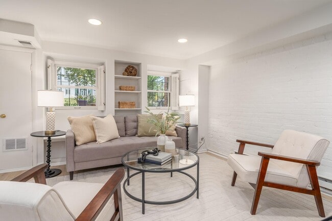 Building Photo - 1683 35th St NW