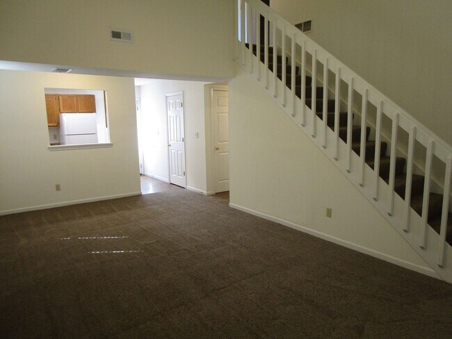 Building Photo - 3519-3521-3521 Prescott Dr