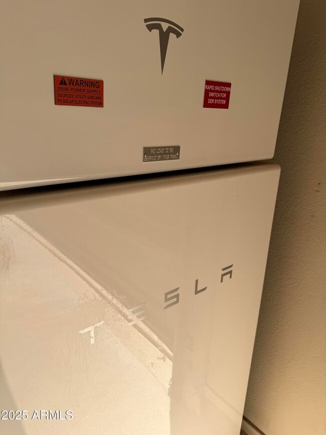 Building Photo - 10402 E Regal Dr