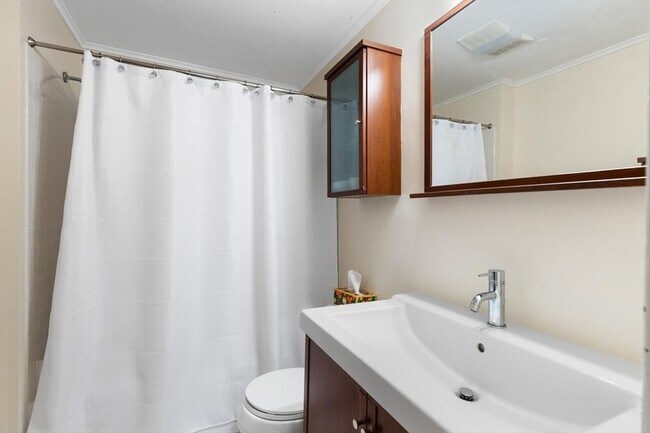 Building Photo - 86 Marlborough St