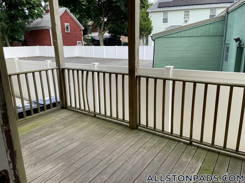 Building Photo - 78 Aldie St