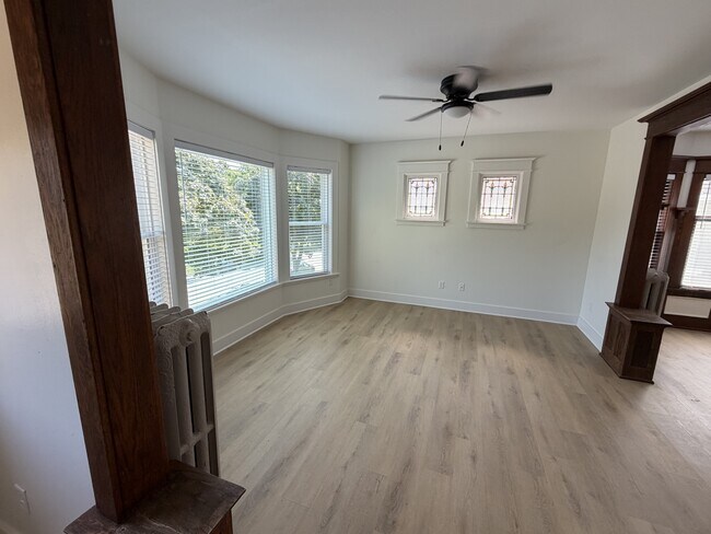 Building Photo - 3063 N Cramer St
