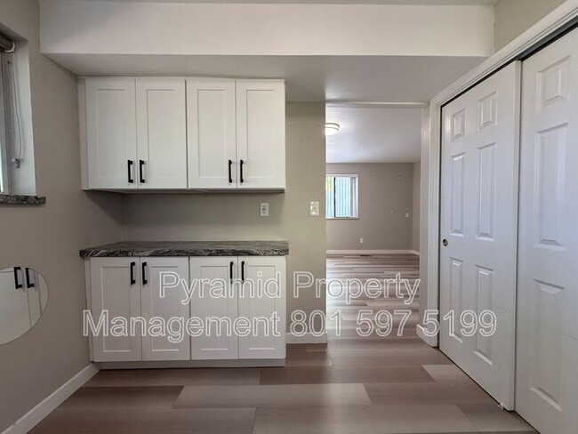 Building Photo - 670 E Coatsville Ave