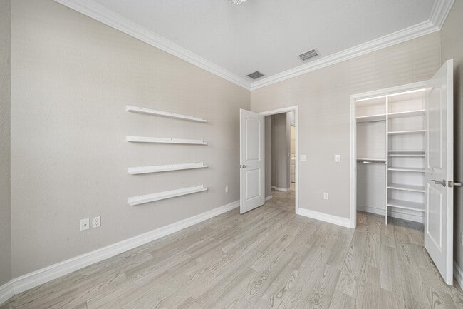 Building Photo - 8359 Hanoverian Dr