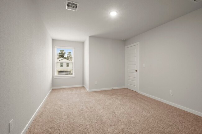 Building Photo - 8619 Blueberry Ash St