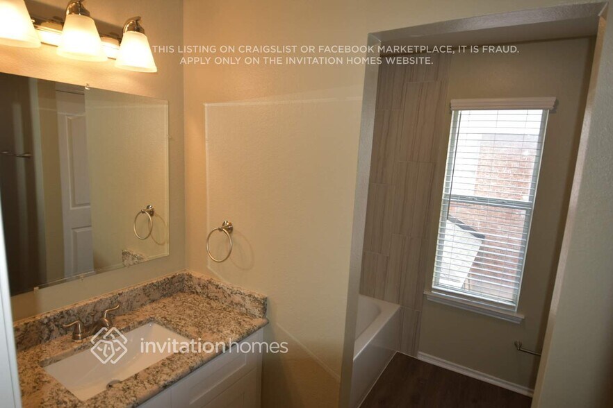Building Photo - 7215 Fossil Garden Dr