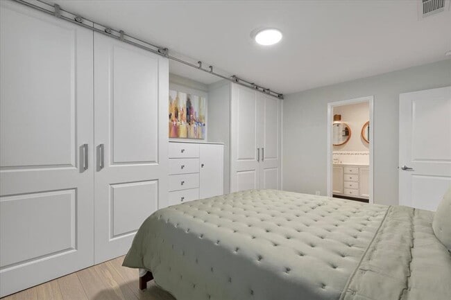 Building Photo - 5313 Harvest Ln