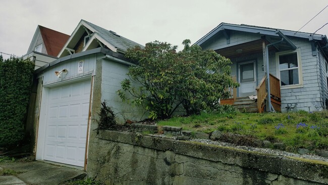 Building Photo - Downtown Bremerton Charmer