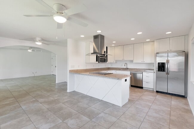 Building Photo - Terrific Old Town Scottsdale Rental!