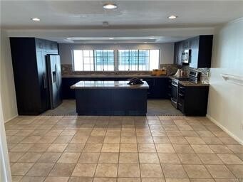 Building Photo - 240 S Broadway